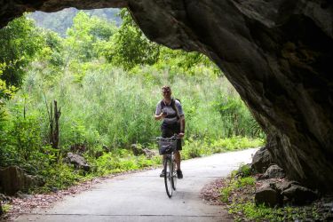 Sapphire Cruise Halong