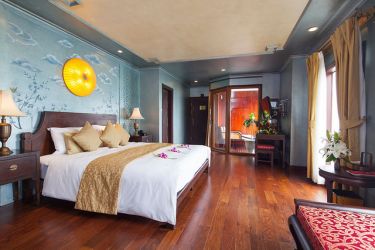 Halong Violet Cruise