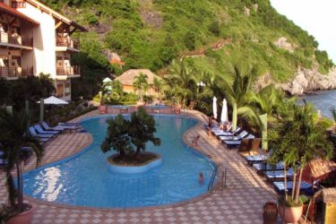 Cristina Diamond Cruise