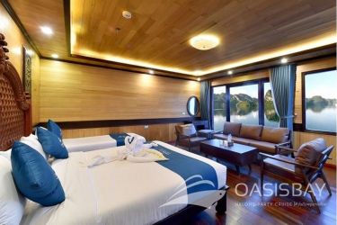 Oasis Bay Party Cruise