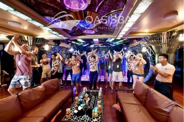 Oasis Bay Party Cruise