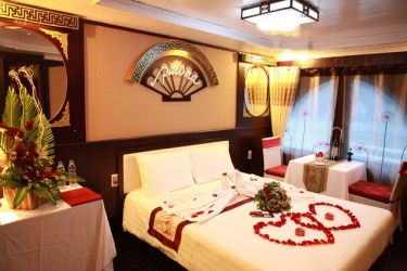 Paloma Junk 2 cabins