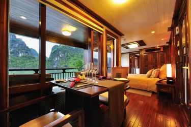 Paradise Peak Cruise