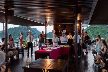 Mila cruise (Luxury Pelican Cruise)