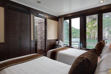 Mila cruise (Luxury Pelican Cruise)