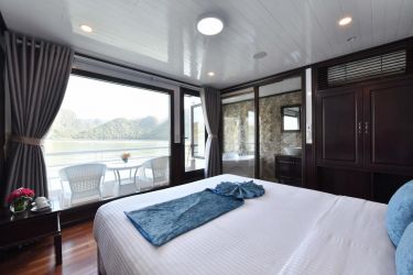 Sapphire Cruise Halong