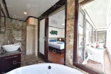 Sapphire Cruise Halong