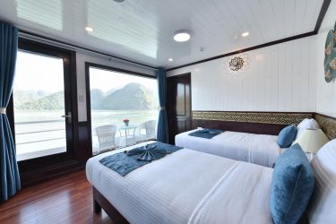 Sapphire Cruise Halong