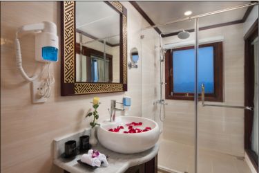 Halong Silver Sea Cruise