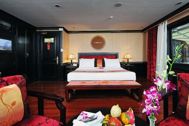 Halong Starlight Cruise