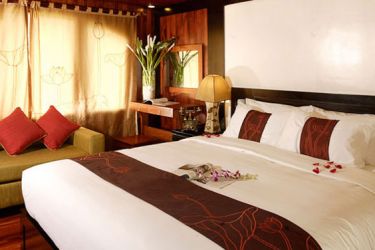 Valentine Premium 2 cabins