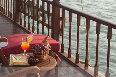 Valentine Premium 2 cabins