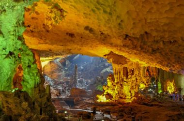 Surprising Cave (Amazing Cave - Sung Sot Cave)