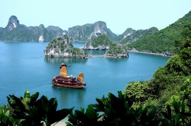 Drum cave (Hang trong islet)