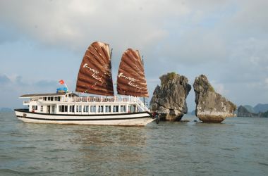 Halong Bay one day tour by Wonder Bay Cruise