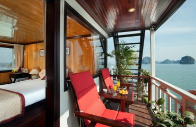 Garden Bay Premium Cruise