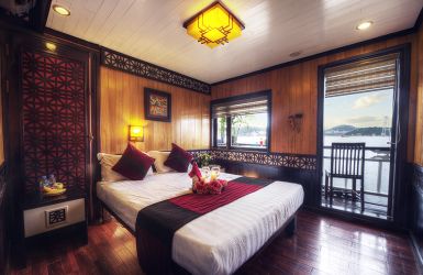 Swan Cruise Bai Tu Long