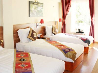 Deluxe triple garden view