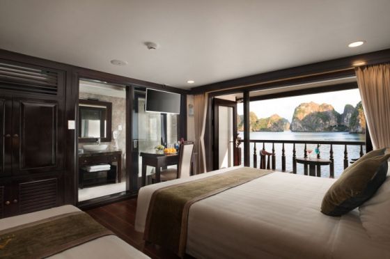 Junior Double//Twin/Triple Private balcony-1st floor