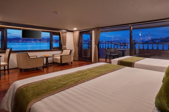 Senior Double/Twin/Triple Private balcony VIP - JACUZZI -2nd floor