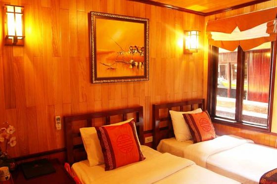 Premium Twin bed Private Balcony