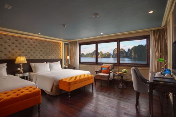 TRIPLE SUITE WITH BALCONY - 2nd floor