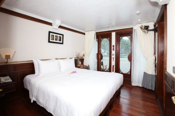 Deluxe Double Cabin(Large window and Private Balcony)