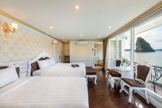 Family triple - bathtub + jacuzzi - 2nd floor