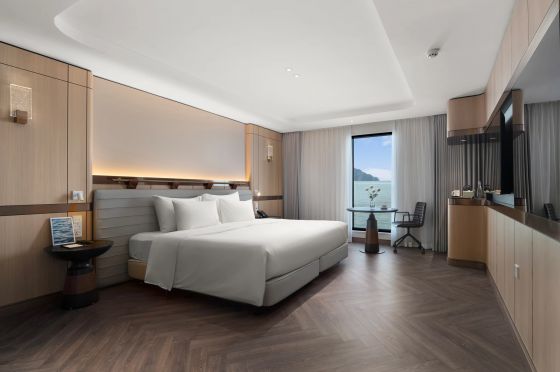 Oean Suites 1st floor Big window