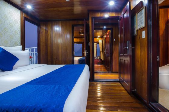 Family Connecting Private Balcony - 2nd floor