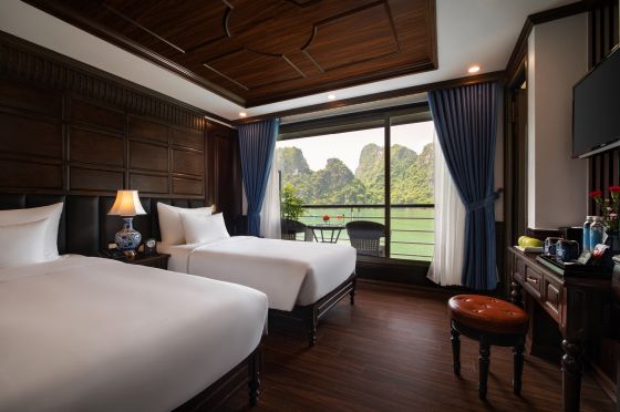 Family Triple balcony