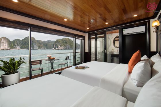 Family Triple balcony