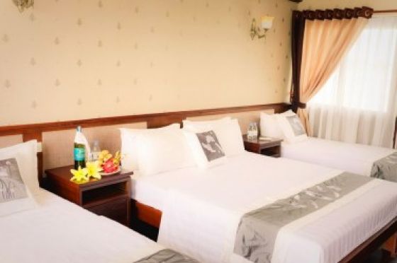 Triple - 3 single beds - Ocean View