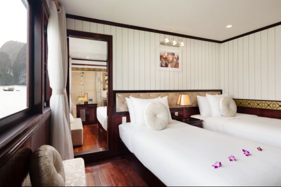 Family Connecting Sea View