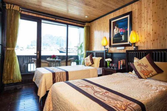 Luxury Twin bed private balcony-Upper deck